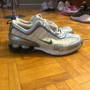 Ladies Nike Shox gym/running shoes